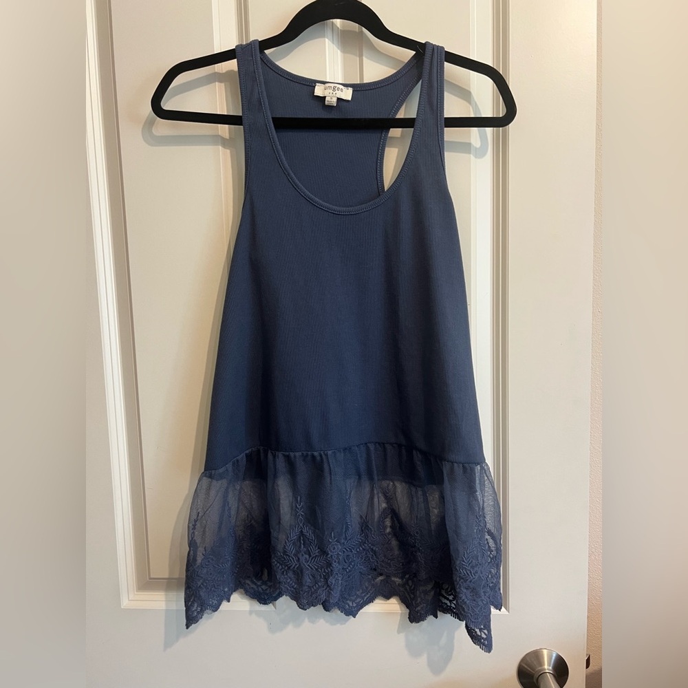 Umgee lace tank top. Size small.